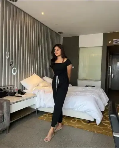 Hukeri Call Girl Service